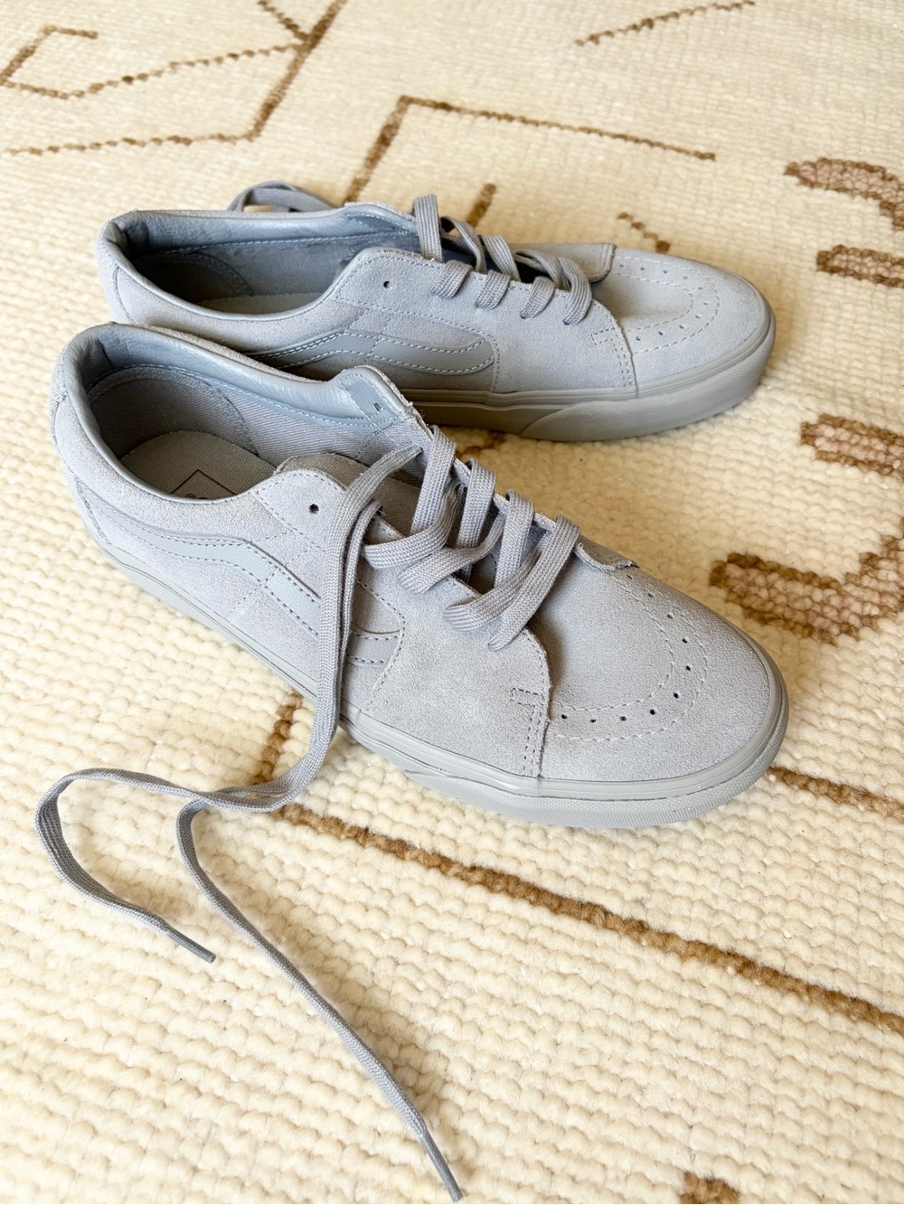 Vans Men’s NEW Sk8-Low Mono Suede Grey Shoes 10